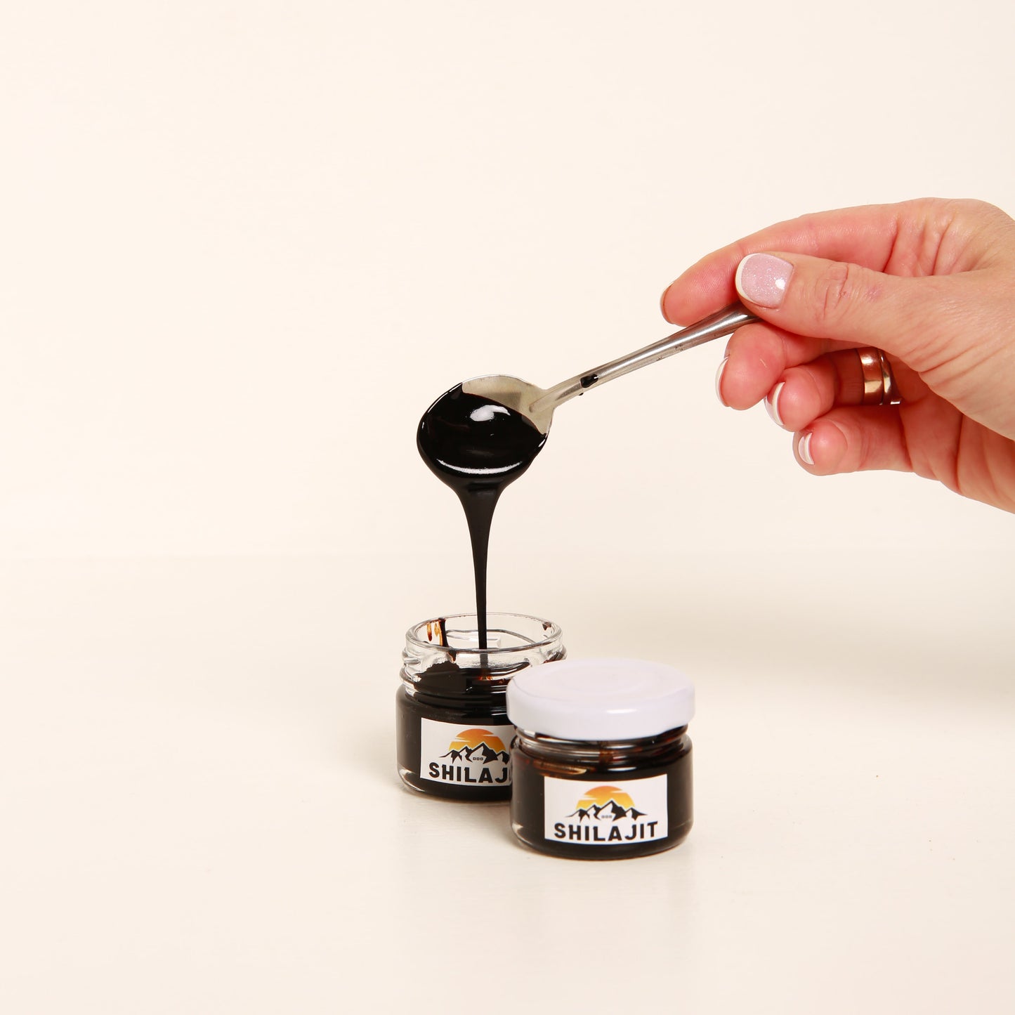 Shilajit harpiks