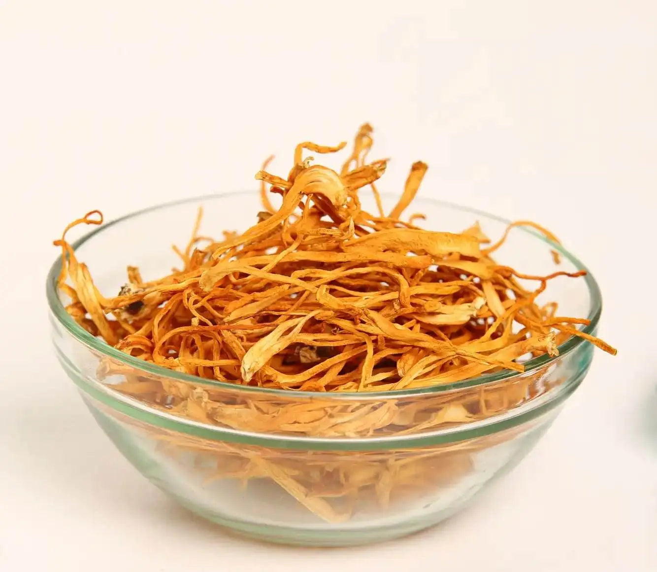 Il fungo Cordyceps è noto per aumentare l'energia e migliorare efficacemente la resistenza