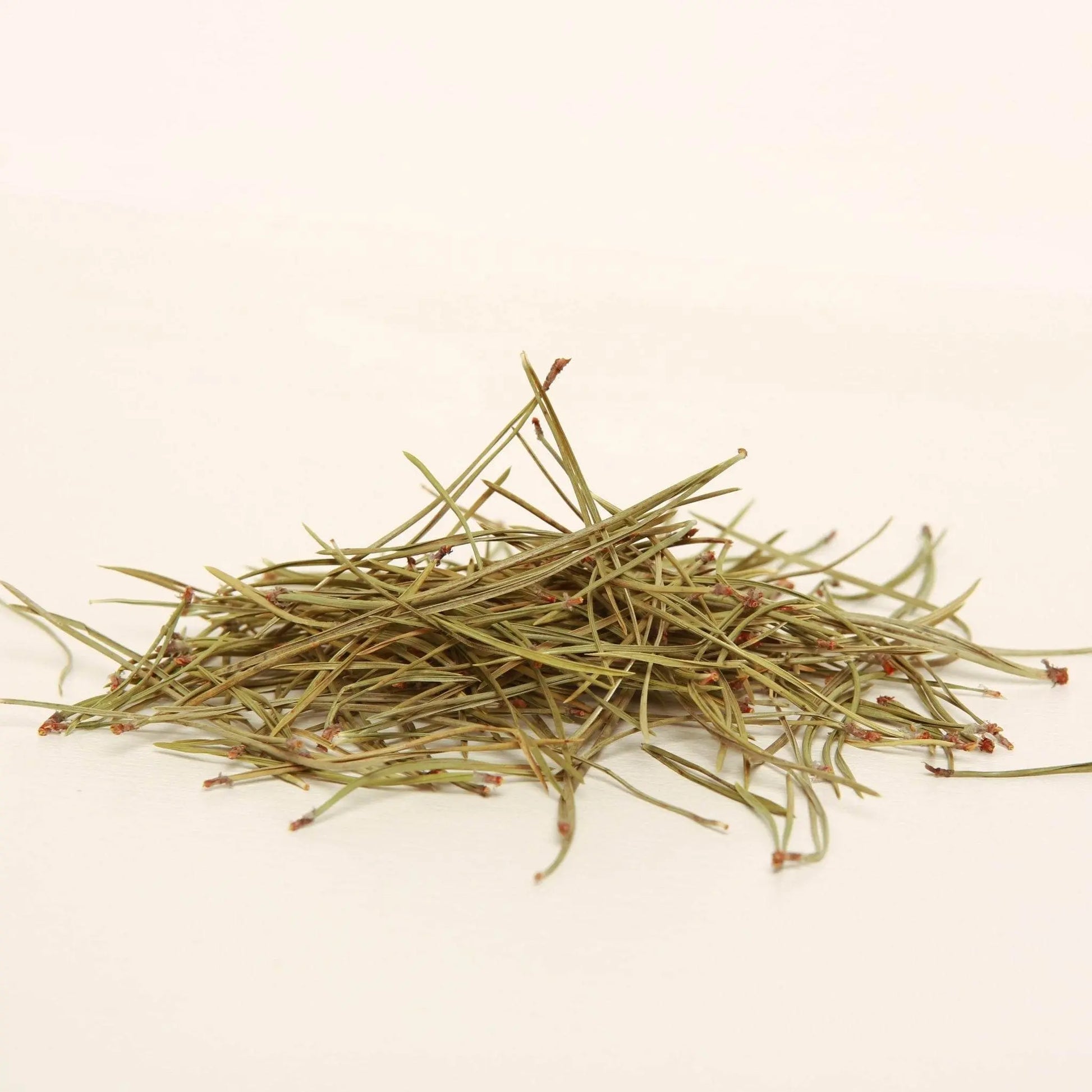 Produtos orgânicos frescos expostos em um ambiente de mercado, destacando opções de alimentos naturais e saudáveis ​​para consumidores conscientes.