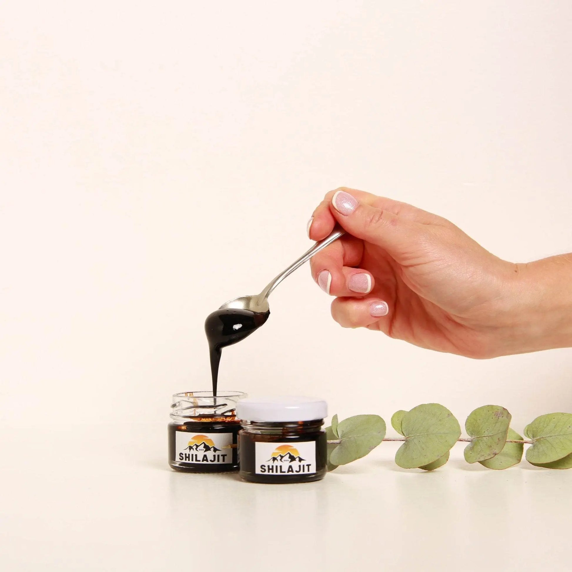 シラジット樹脂。